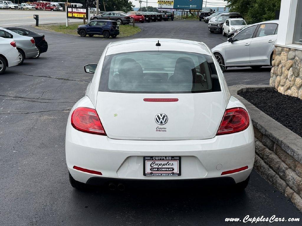 Volkswagen Beetle  2013