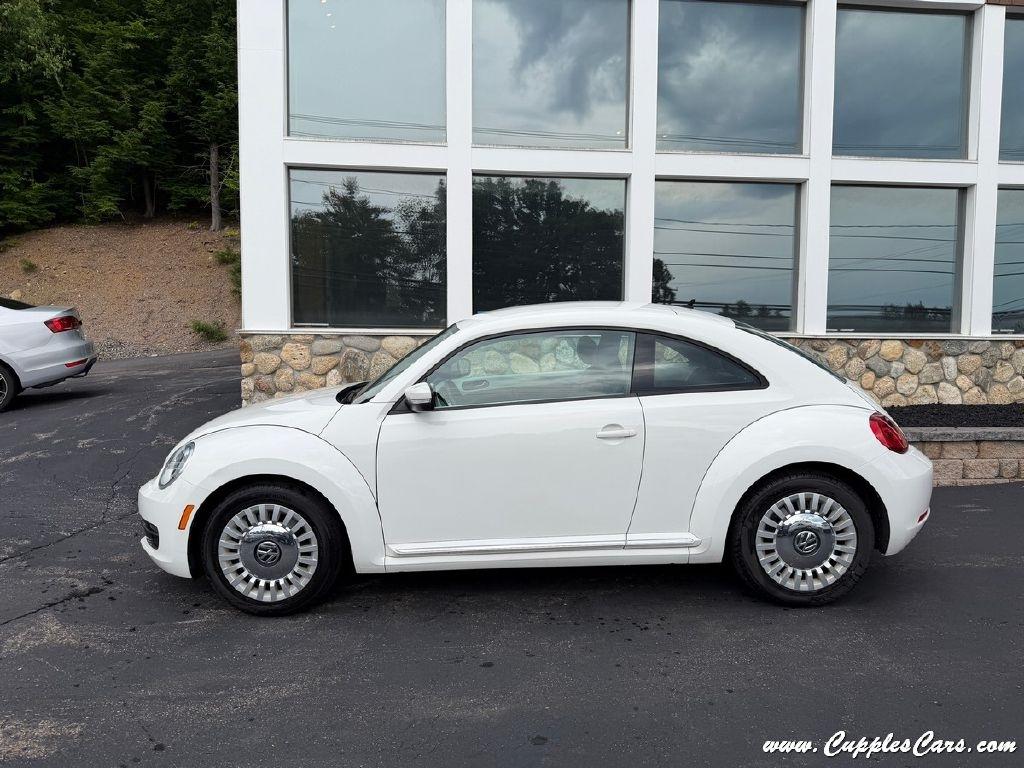 Volkswagen Beetle  2013
