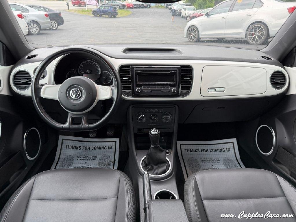 Volkswagen Beetle  2013