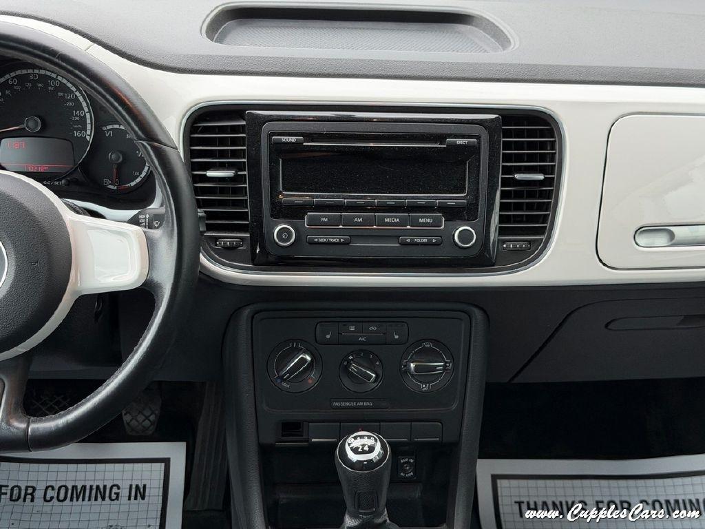 Volkswagen Beetle  2013