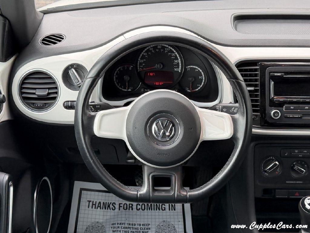 Volkswagen Beetle  2013