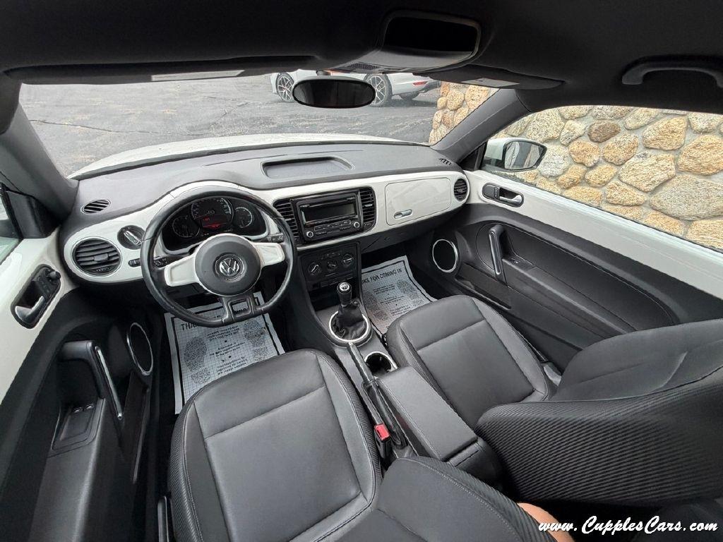 Volkswagen Beetle  2013