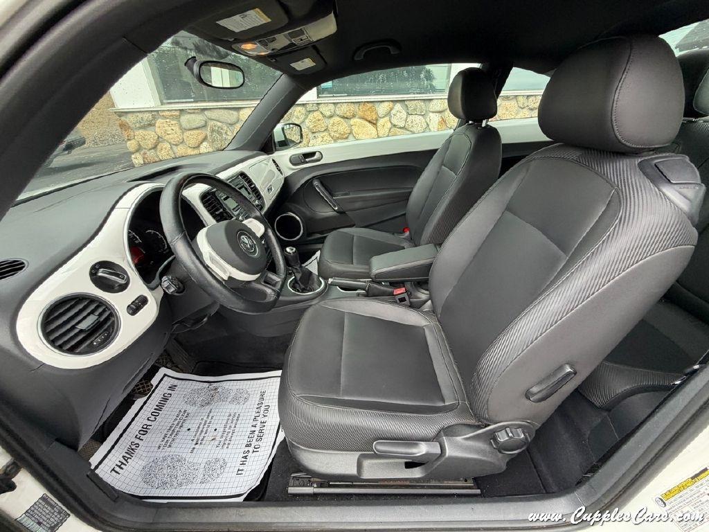 Volkswagen Beetle  2013