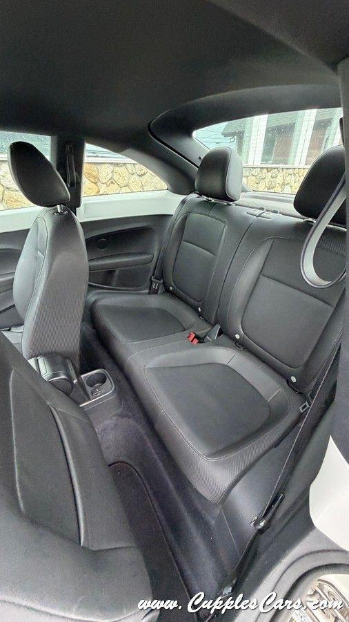 Volkswagen Beetle  2013