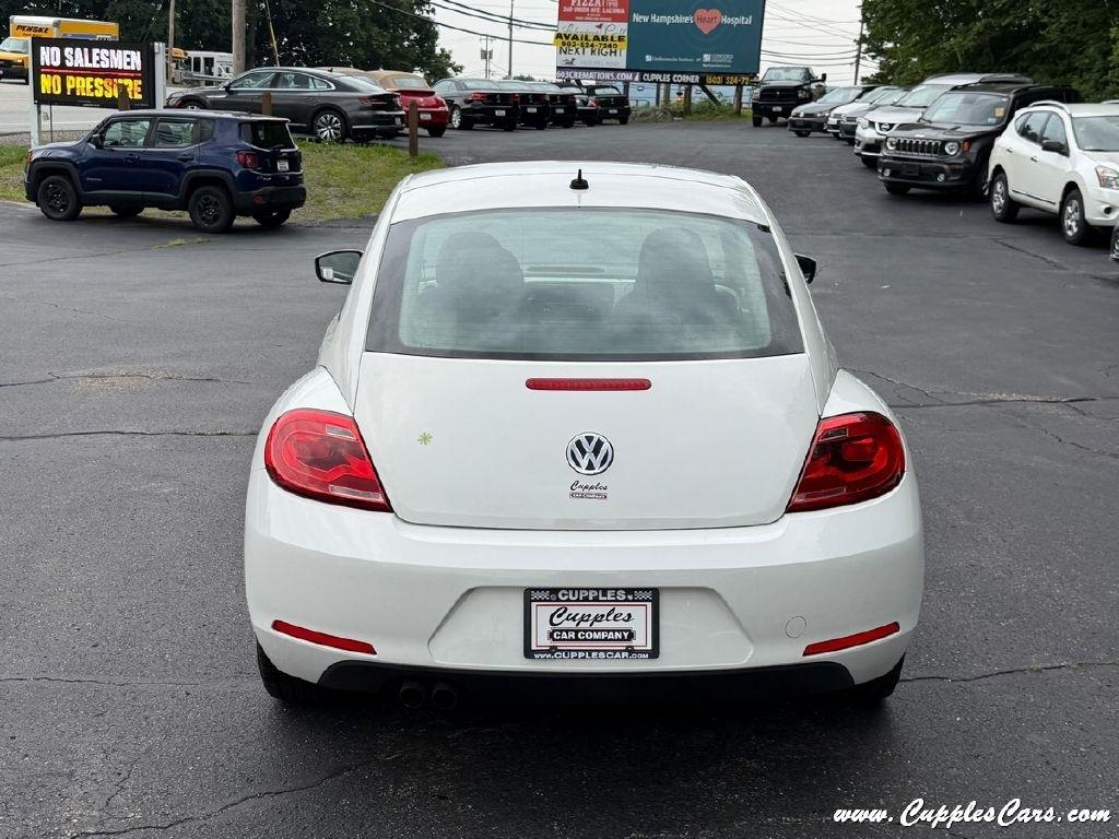 Volkswagen Beetle  2013
