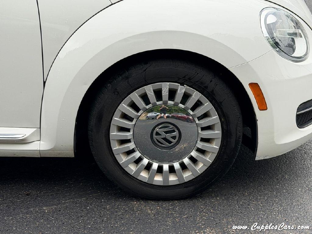 Volkswagen Beetle  2013
