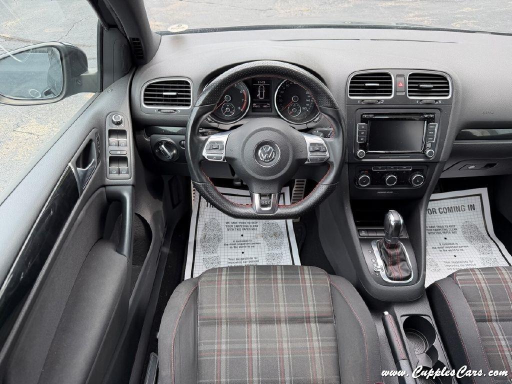 Volkswagen GTI 4dr HB DSG 2011