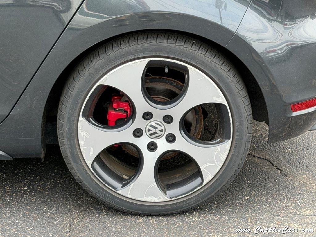 Volkswagen GTI 4dr HB DSG 2011