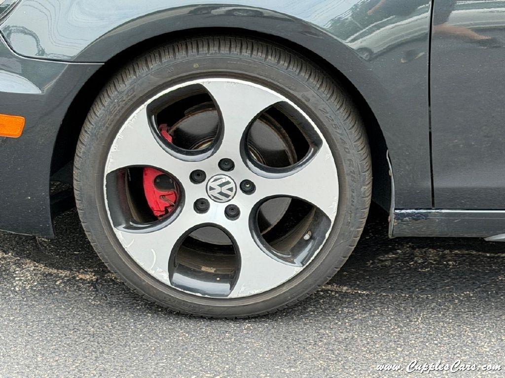 Volkswagen GTI 4dr HB DSG 2011