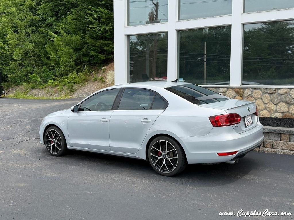 Volkswagen Jetta  2013