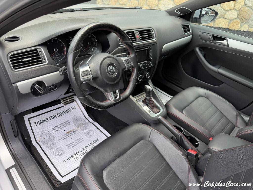 Volkswagen Jetta  2013