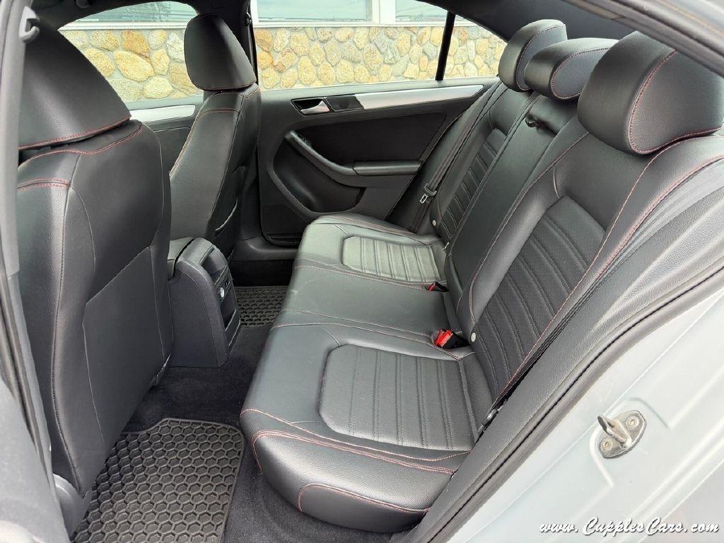 Volkswagen Jetta  2013