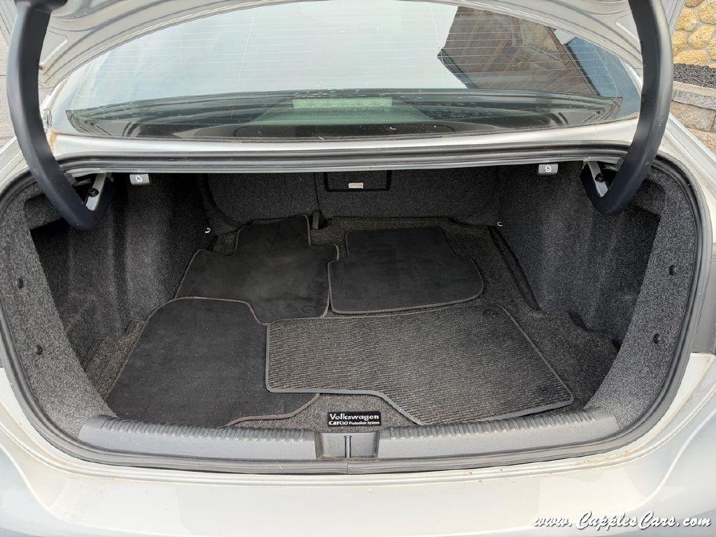 Volkswagen Jetta  2013