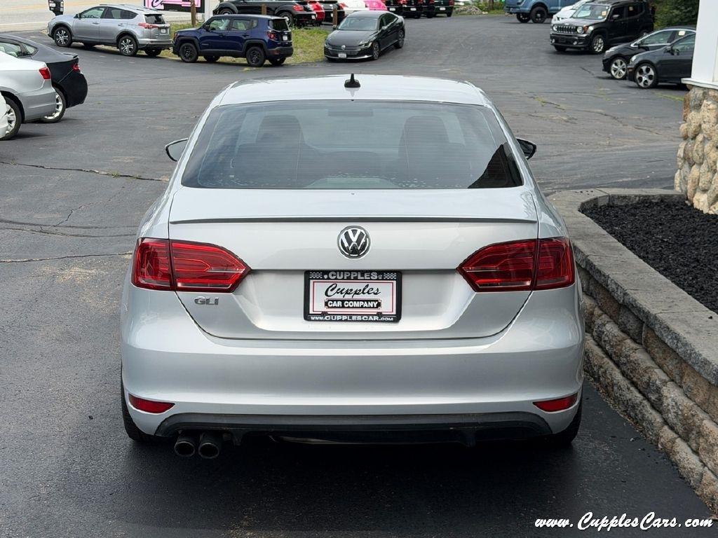 Volkswagen Jetta  2013