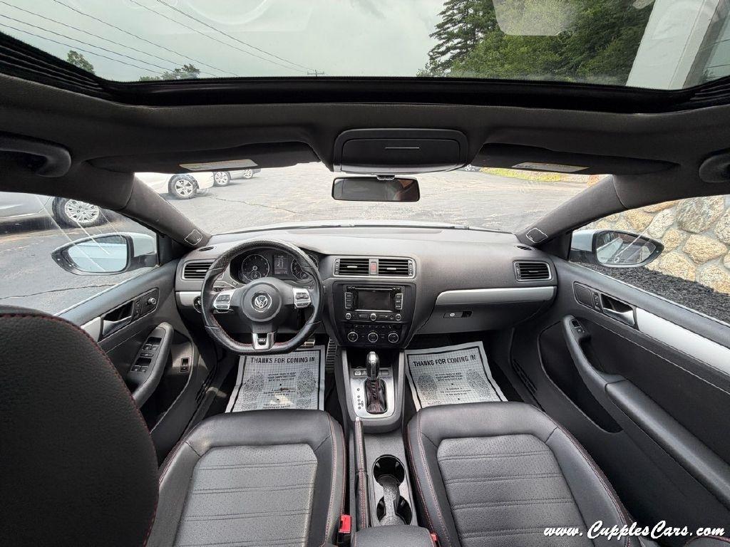 Volkswagen Jetta  2013