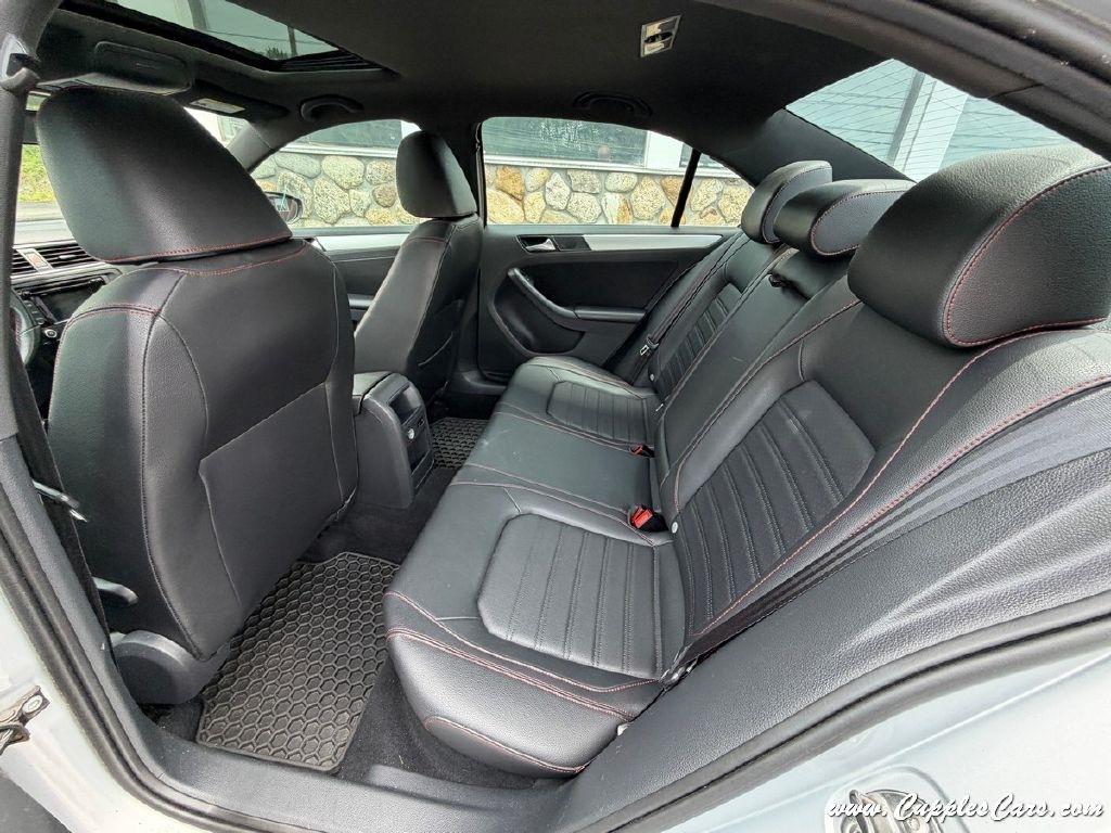 Volkswagen Jetta  2013