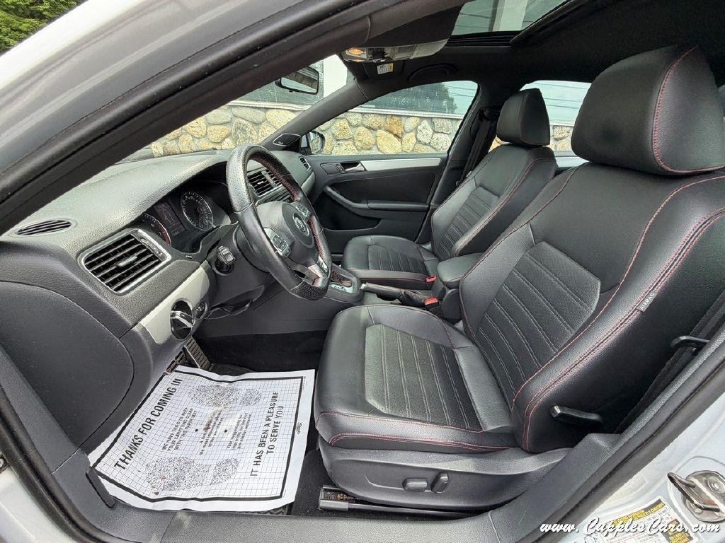 Volkswagen Jetta  2013