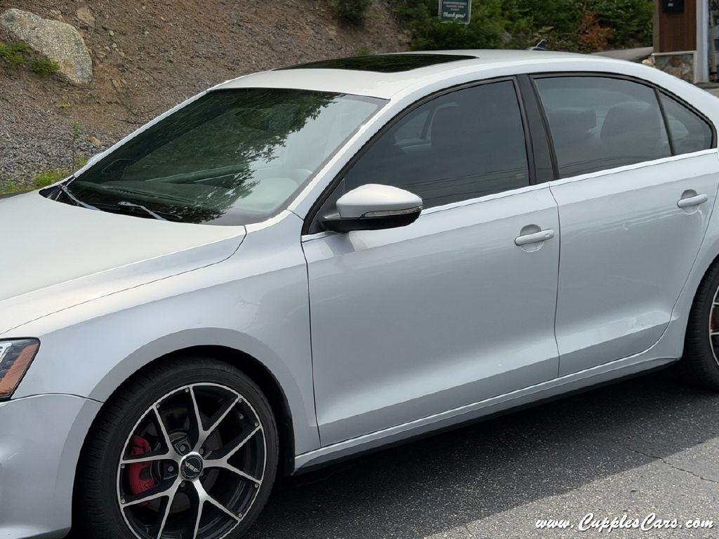 Volkswagen Jetta  2013