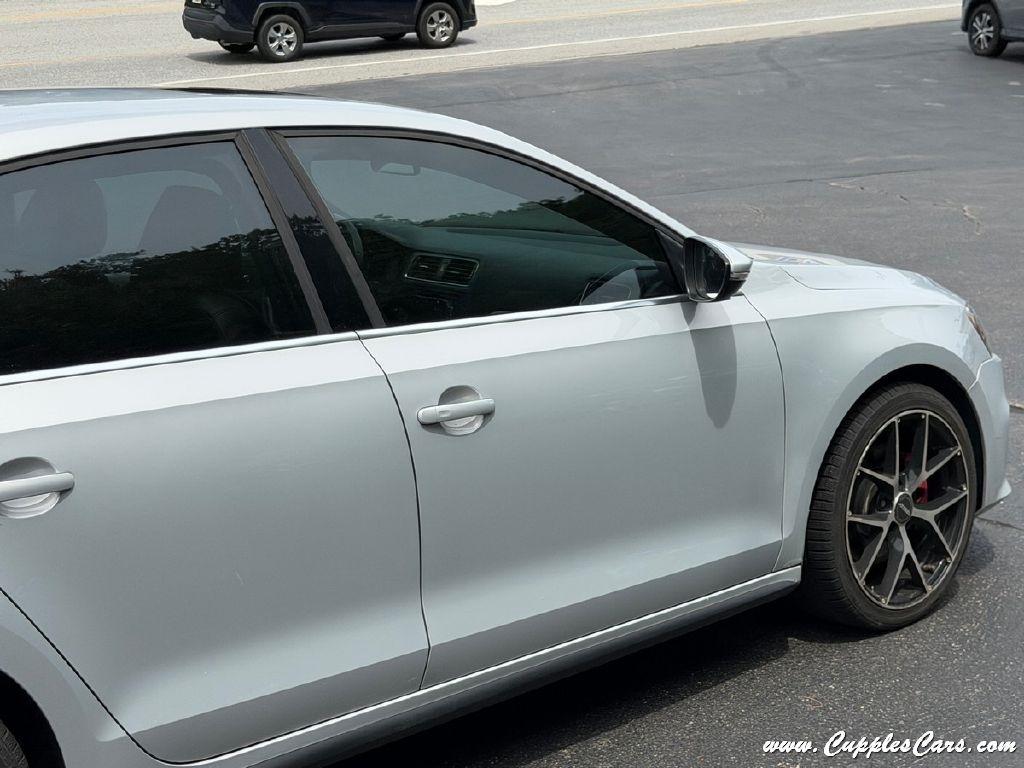 Volkswagen Jetta  2013