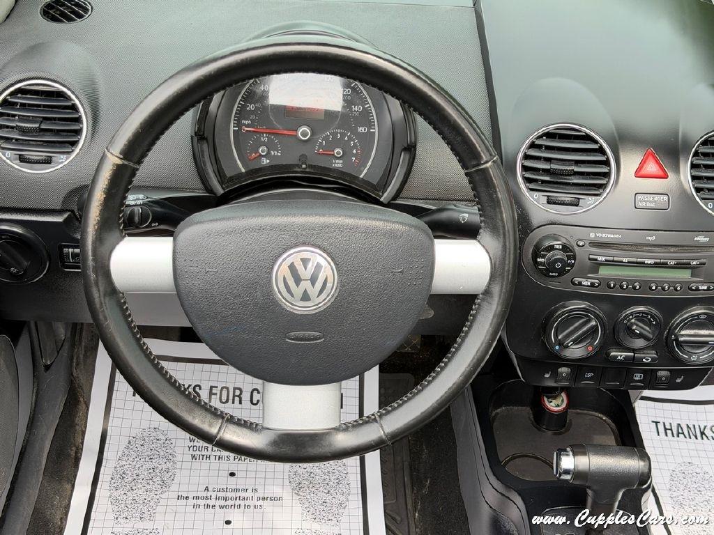 Volkswagen New Beetle  2009