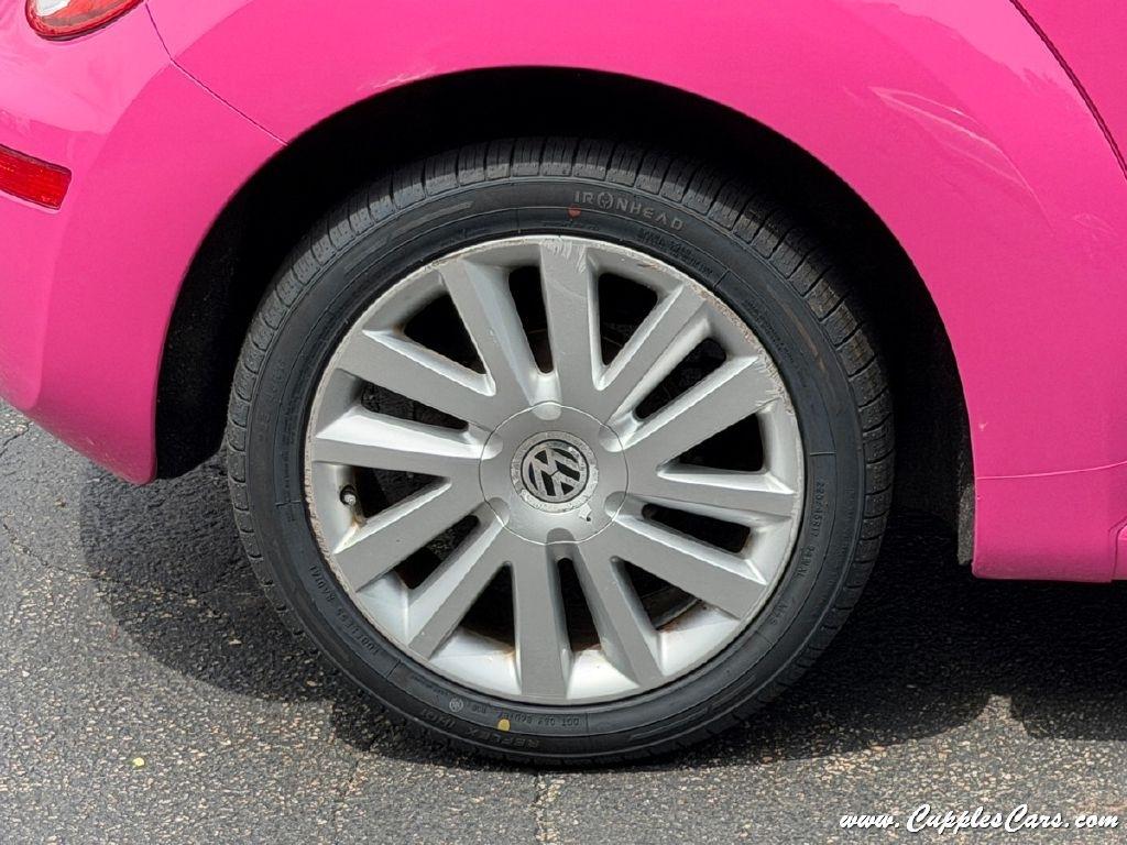 Volkswagen New Beetle  2009