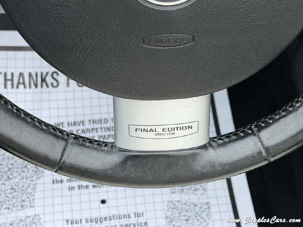 Volkswagen New Beetle  2010