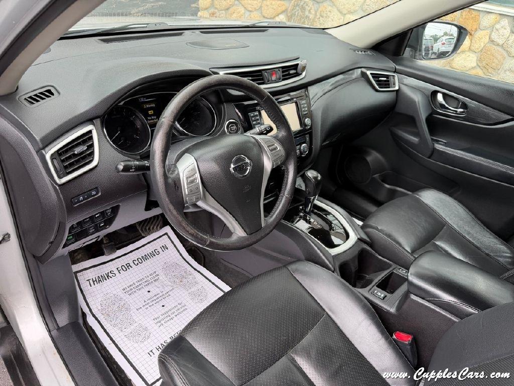 Nissan Rogue  2015