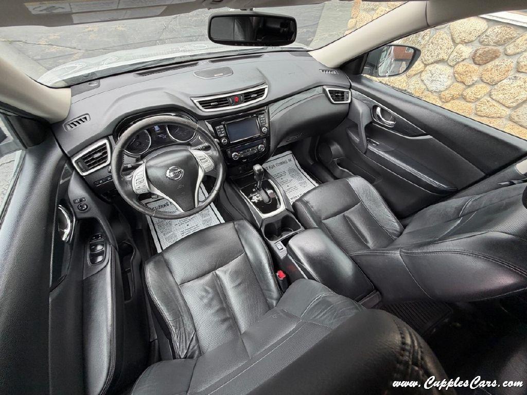 Nissan Rogue  2015