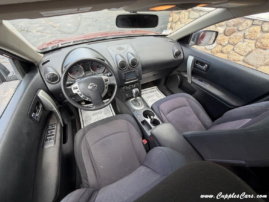 Nissan Rogue  2013