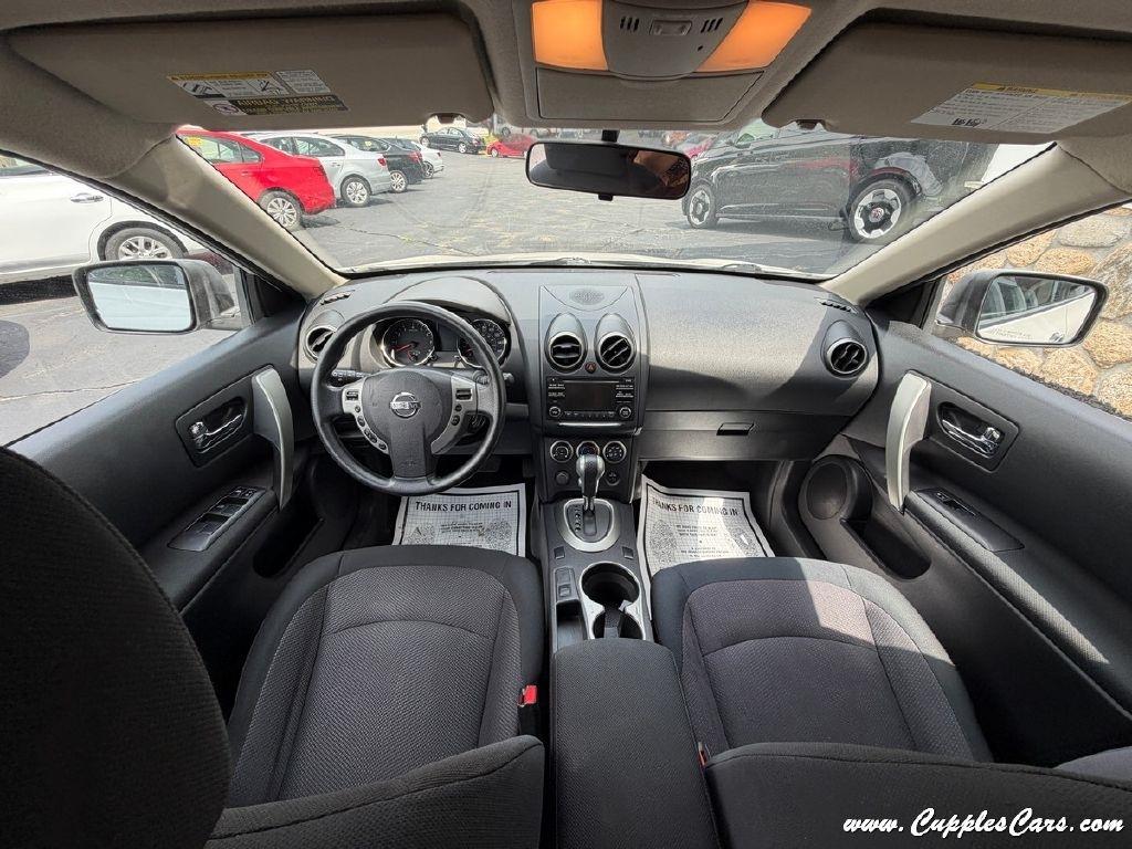Nissan Rogue  2013