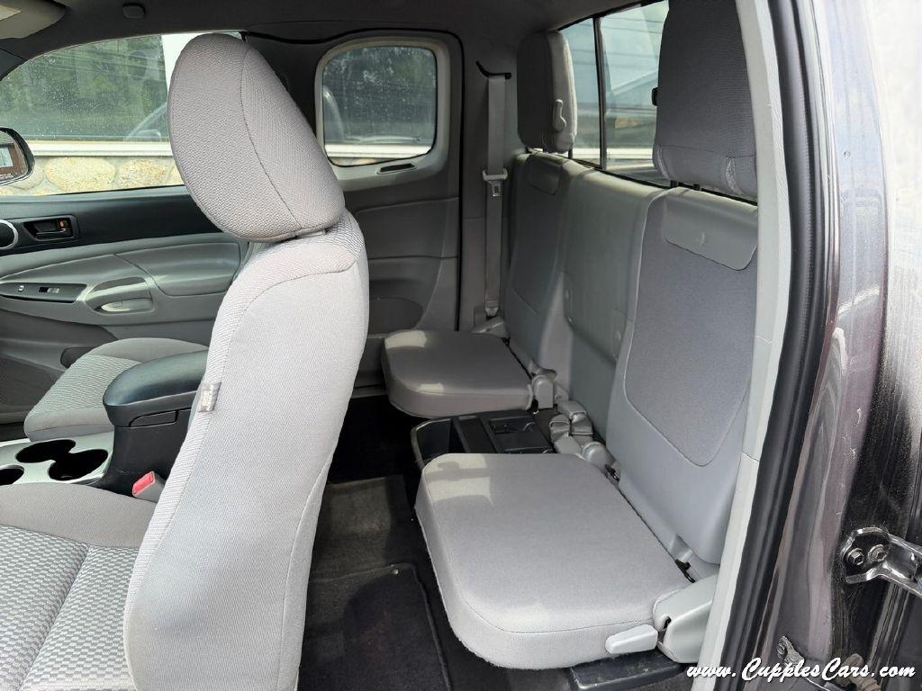 Toyota Tacoma  2012
