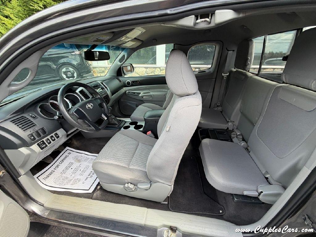 Toyota Tacoma  2012