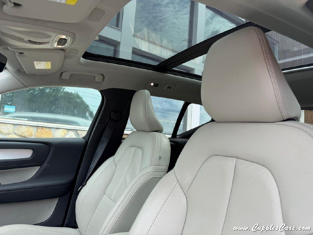 Volvo XC40  2022