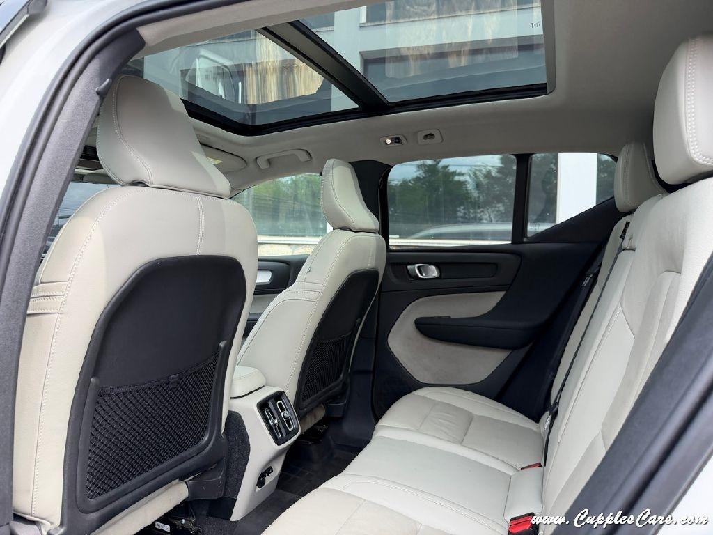 Volvo XC40  2022