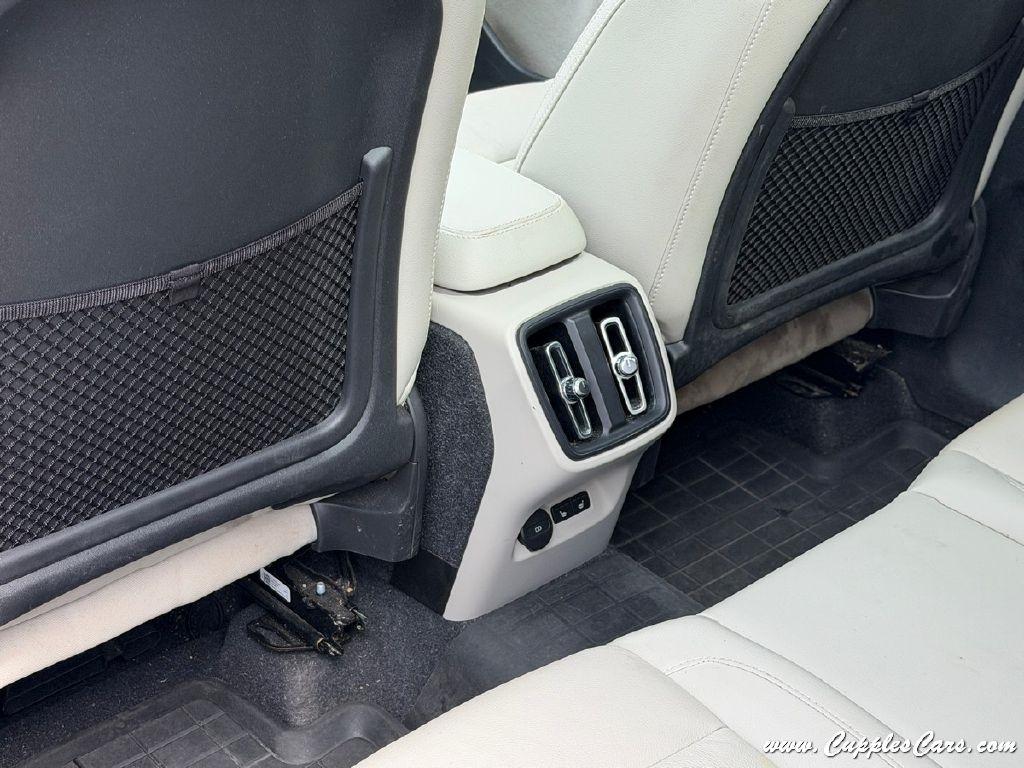 Volvo XC40  2022