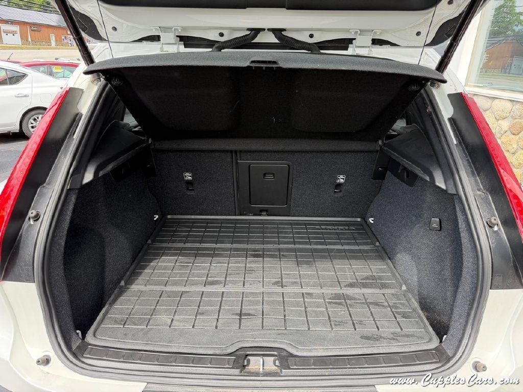 Volvo XC40  2022