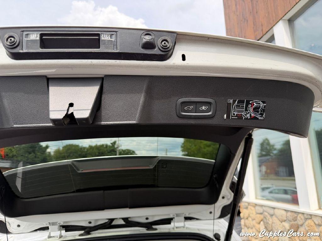 Volvo XC40  2022