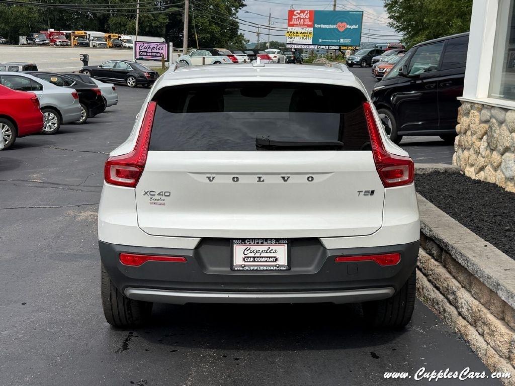 Volvo XC40  2022
