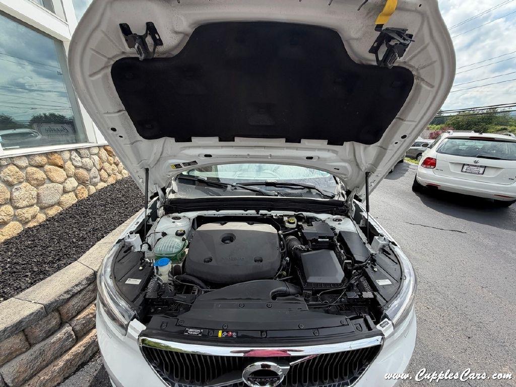 Volvo XC40  2022