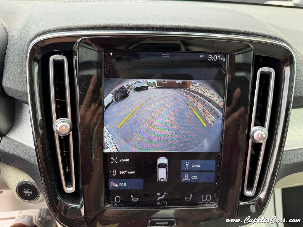 Volvo XC40  2022