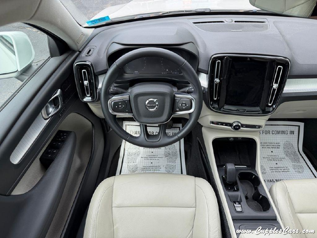 Volvo XC40  2022