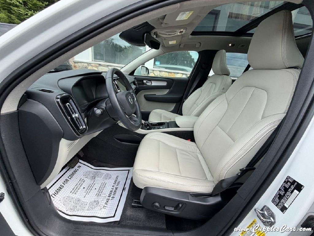 Volvo XC40  2022