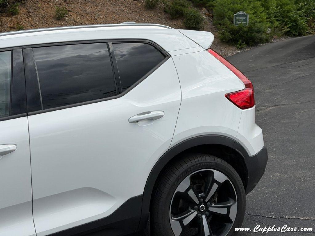 Volvo XC40  2022