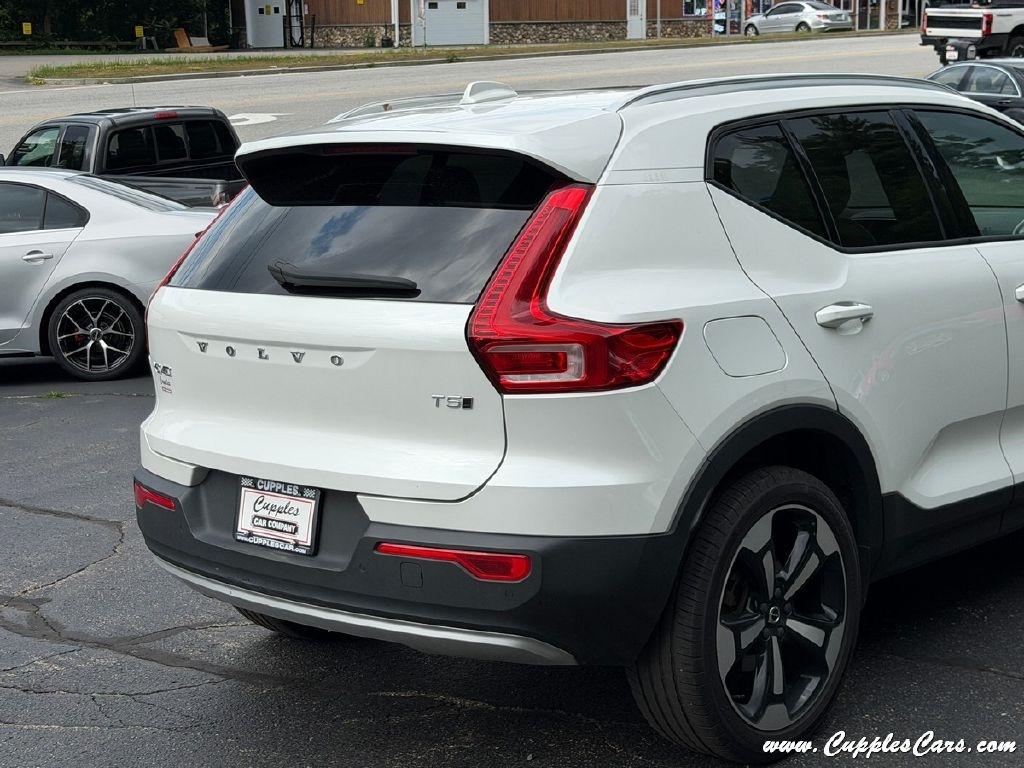 Volvo XC40  2022
