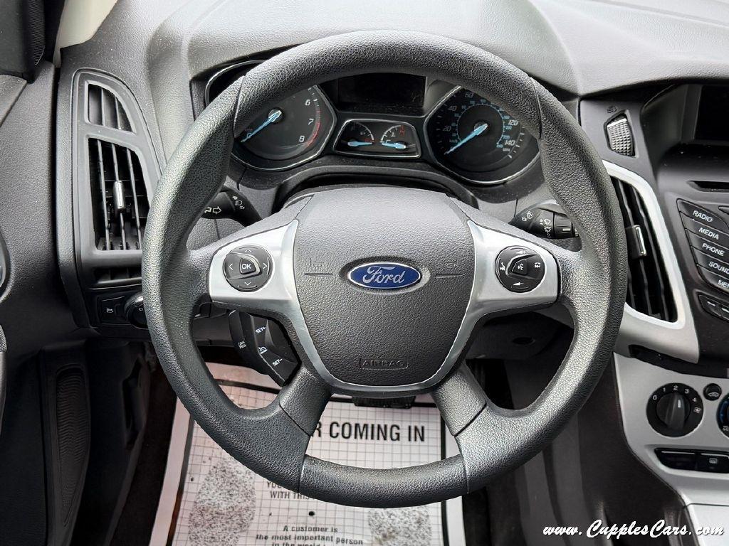Ford Focus  2014
