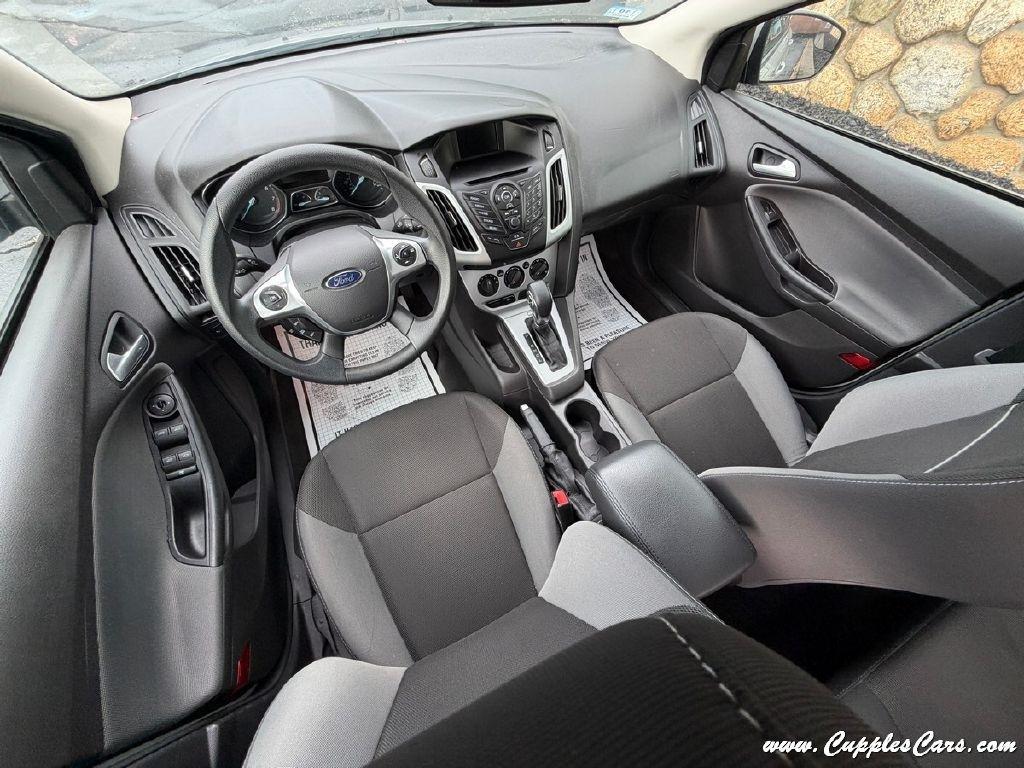 Ford Focus  2014