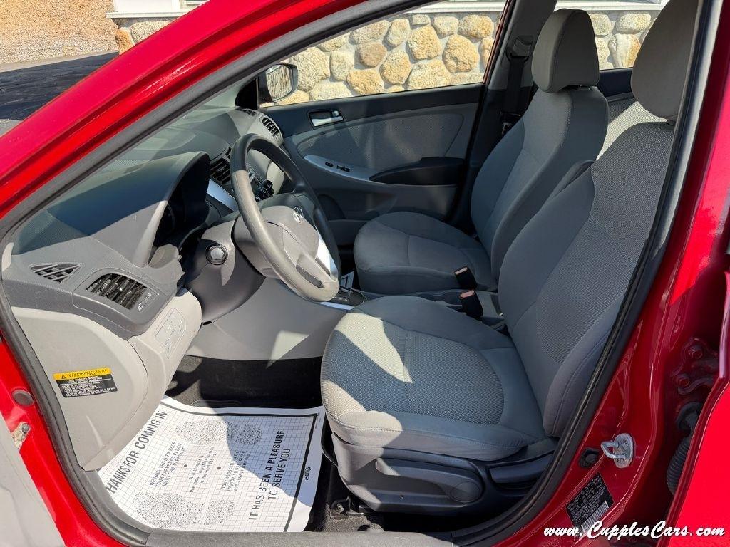 Hyundai Accent  2013