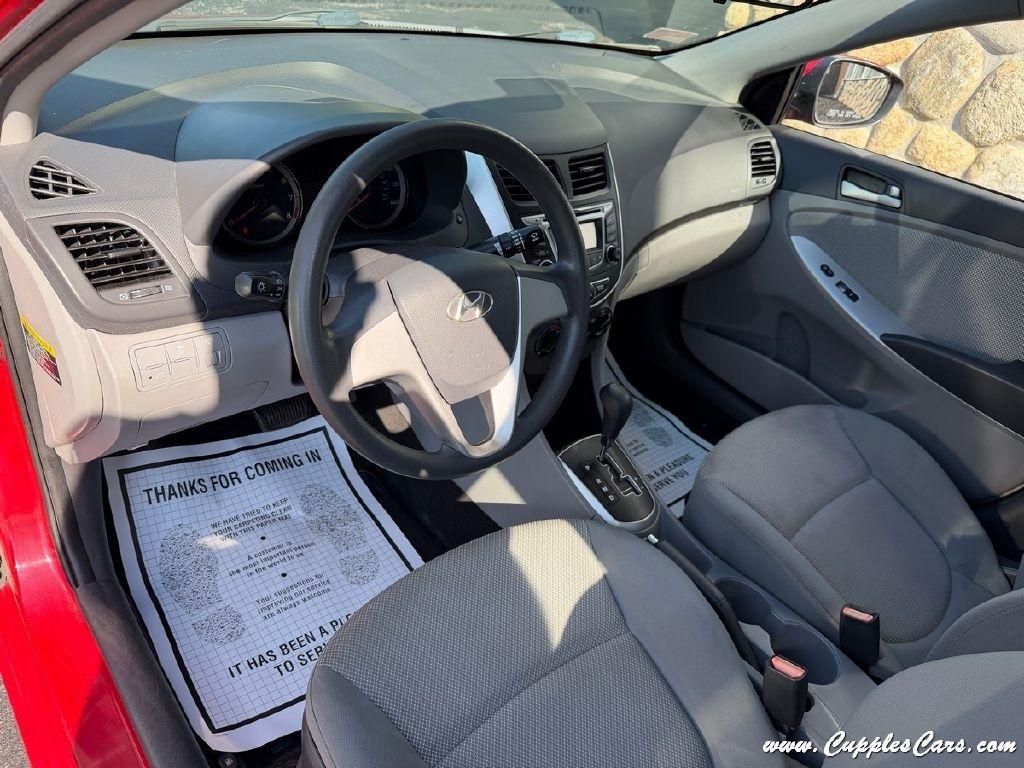 Hyundai Accent  2013
