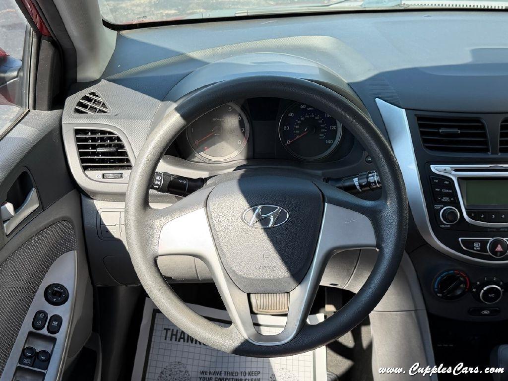 Hyundai Accent  2013
