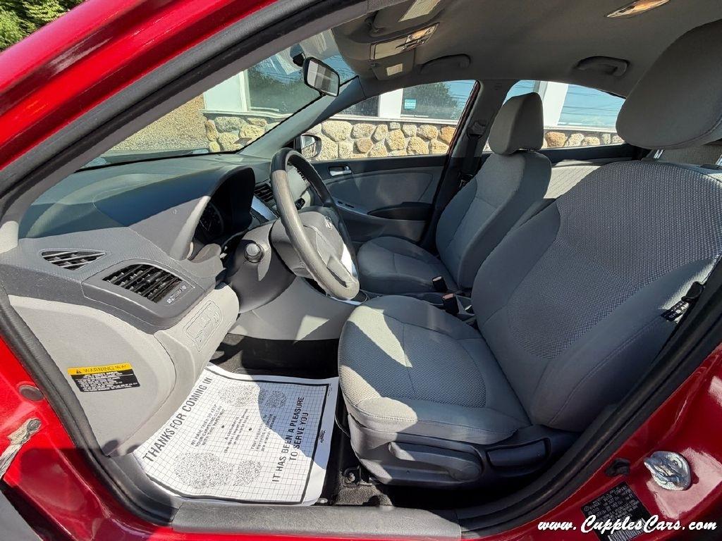 Hyundai Accent  2013